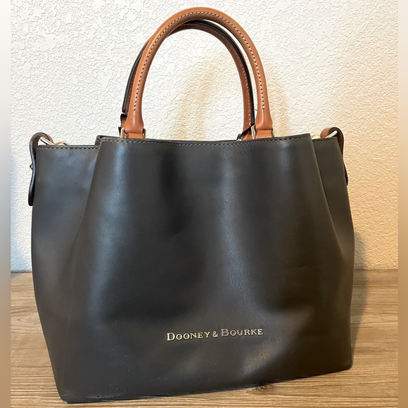 Dooney & Burke Barlow handbag - Picture 4 of 6